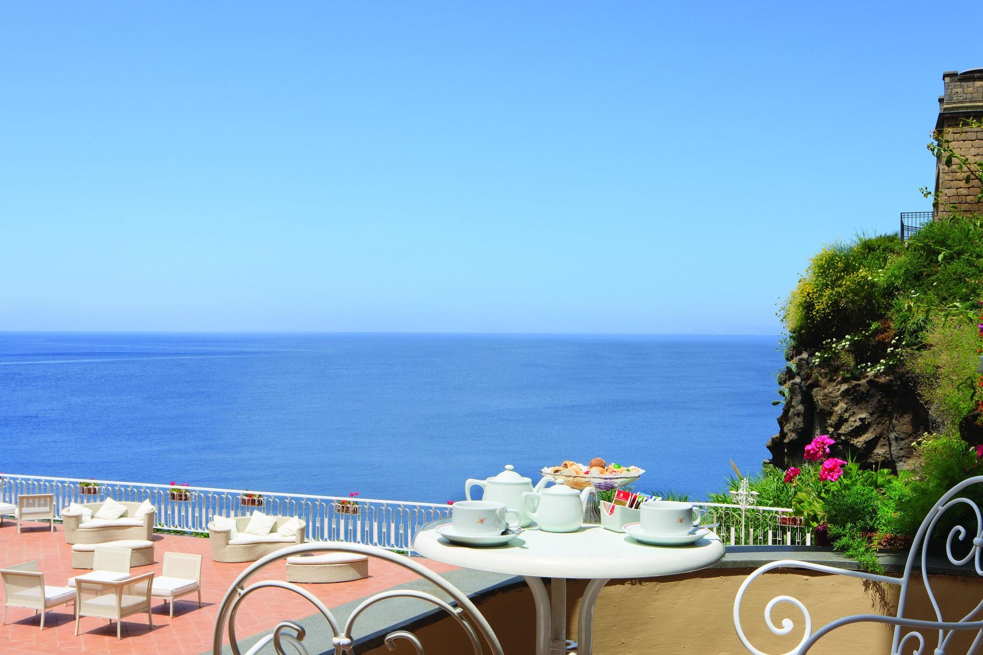 Hotel Corallo Sorrento Sant'Agnello Exteriör bild