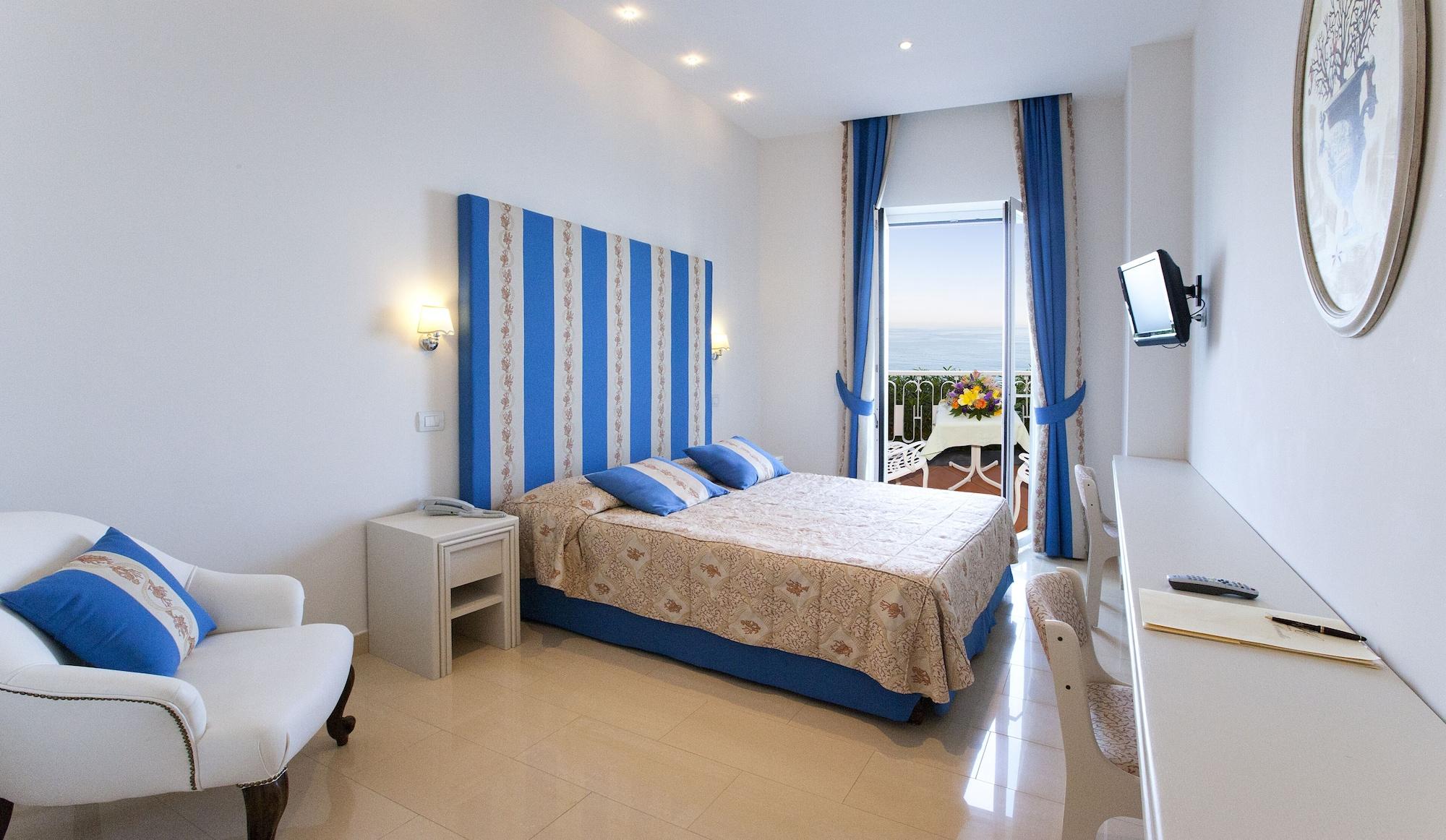 Hotel Corallo Sorrento Sant'Agnello Exteriör bild