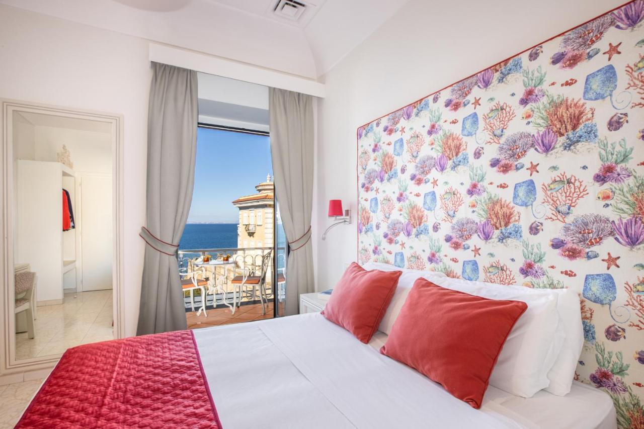 Hotel Corallo Sorrento Sant'Agnello Exteriör bild