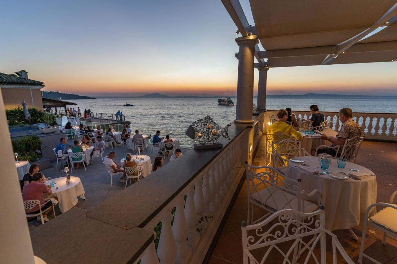 Hotel Corallo Sorrento Sant'Agnello Exteriör bild