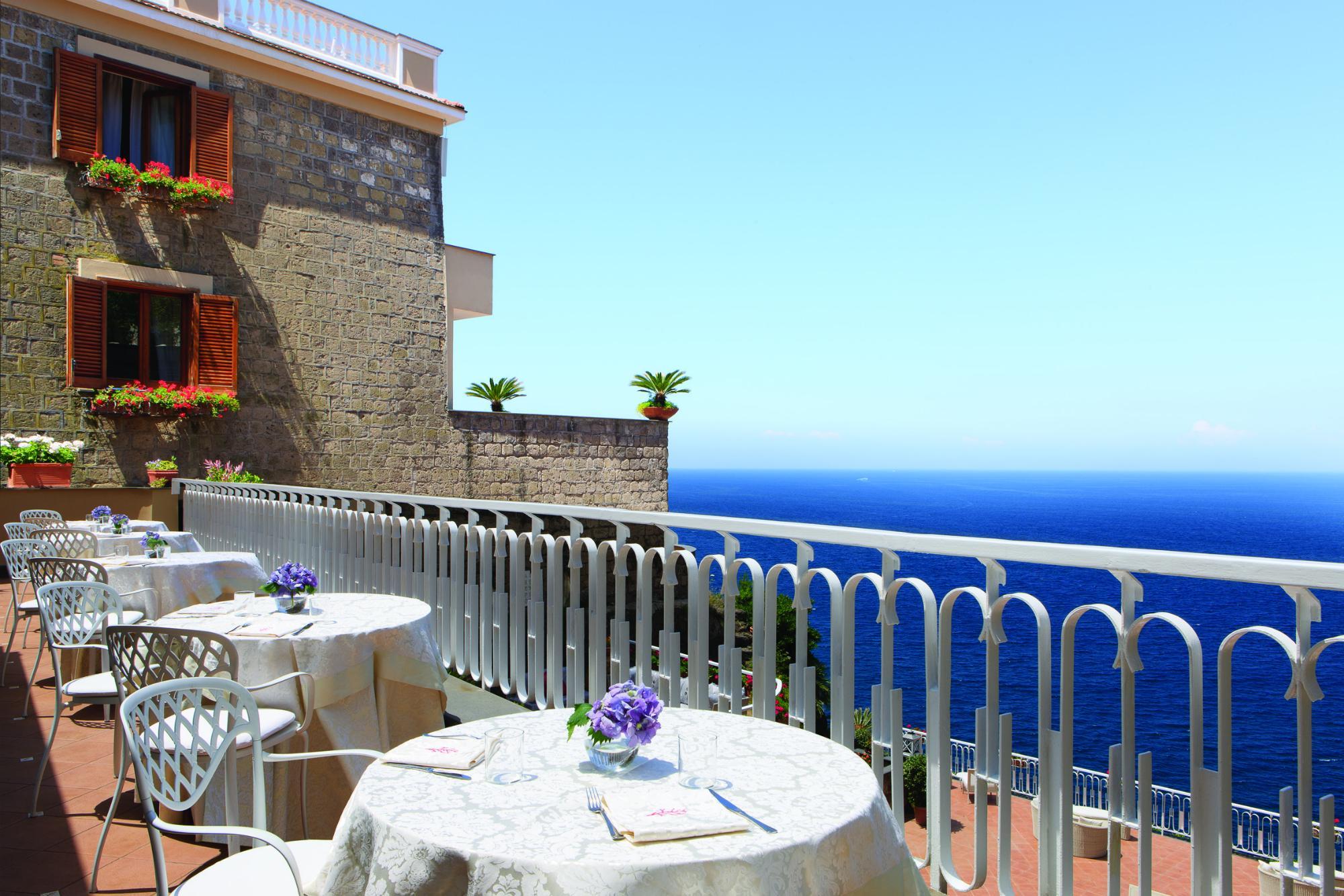Hotel Corallo Sorrento Sant'Agnello Exteriör bild