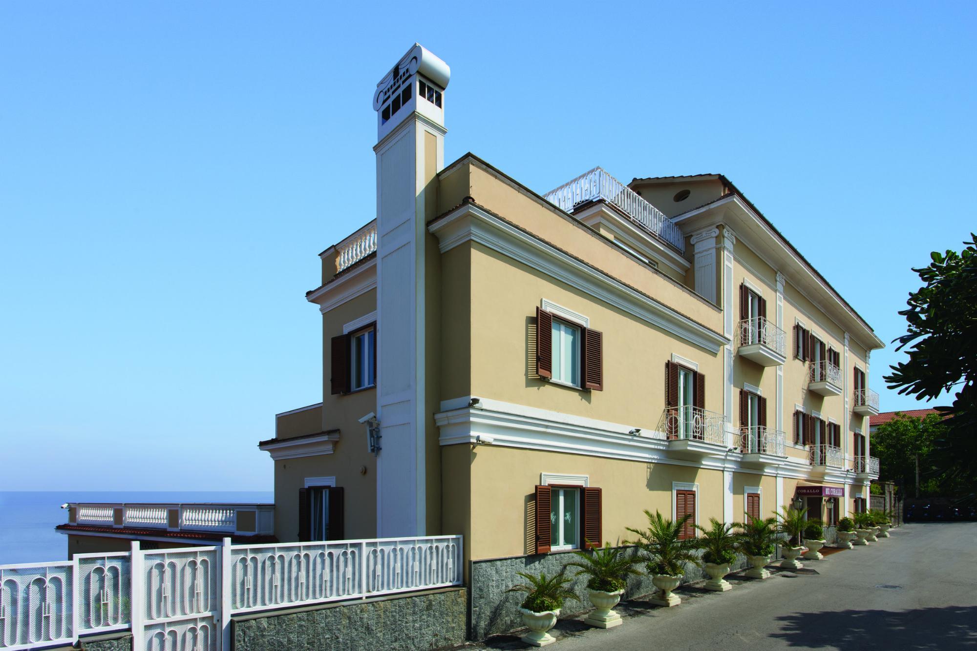 Hotel Corallo Sorrento Sant'Agnello Exteriör bild