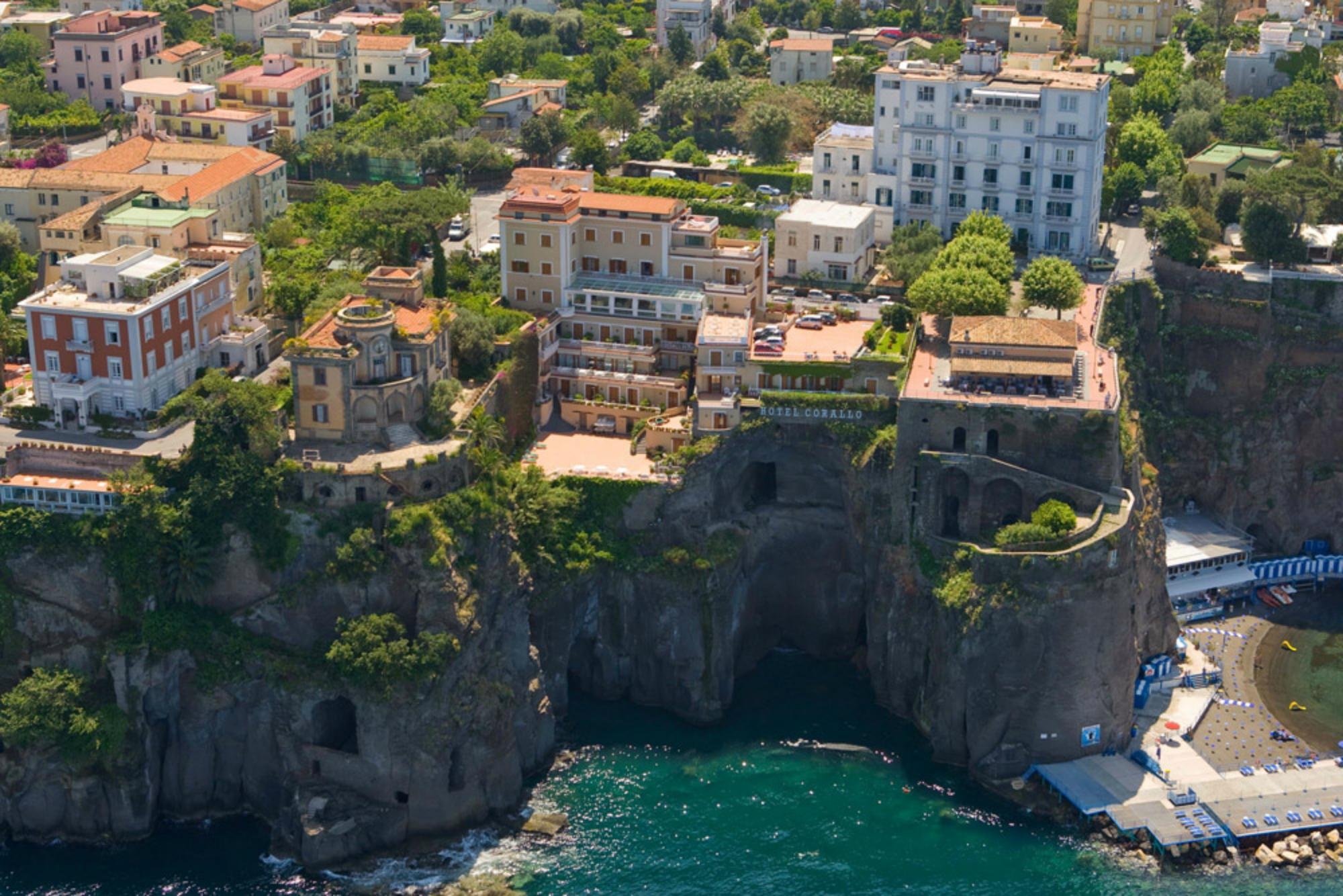 Hotel Corallo Sorrento Sant'Agnello Exteriör bild