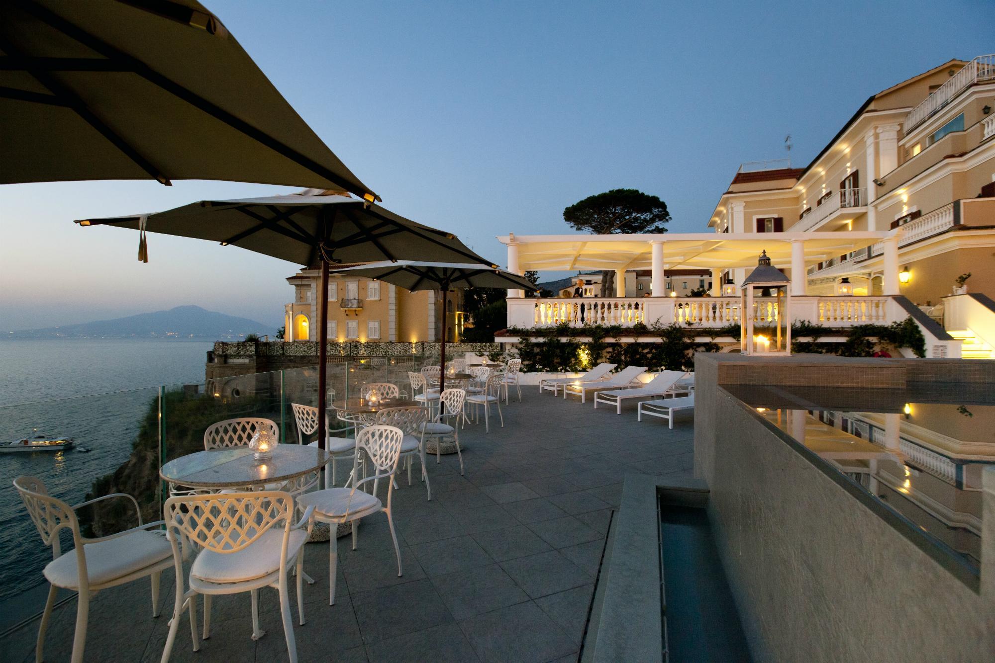 Hotel Corallo Sorrento Sant'Agnello Exteriör bild