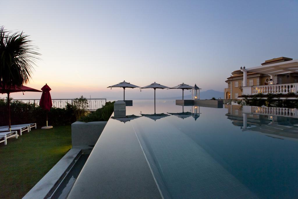 Hotel Corallo Sorrento Sant'Agnello Exteriör bild